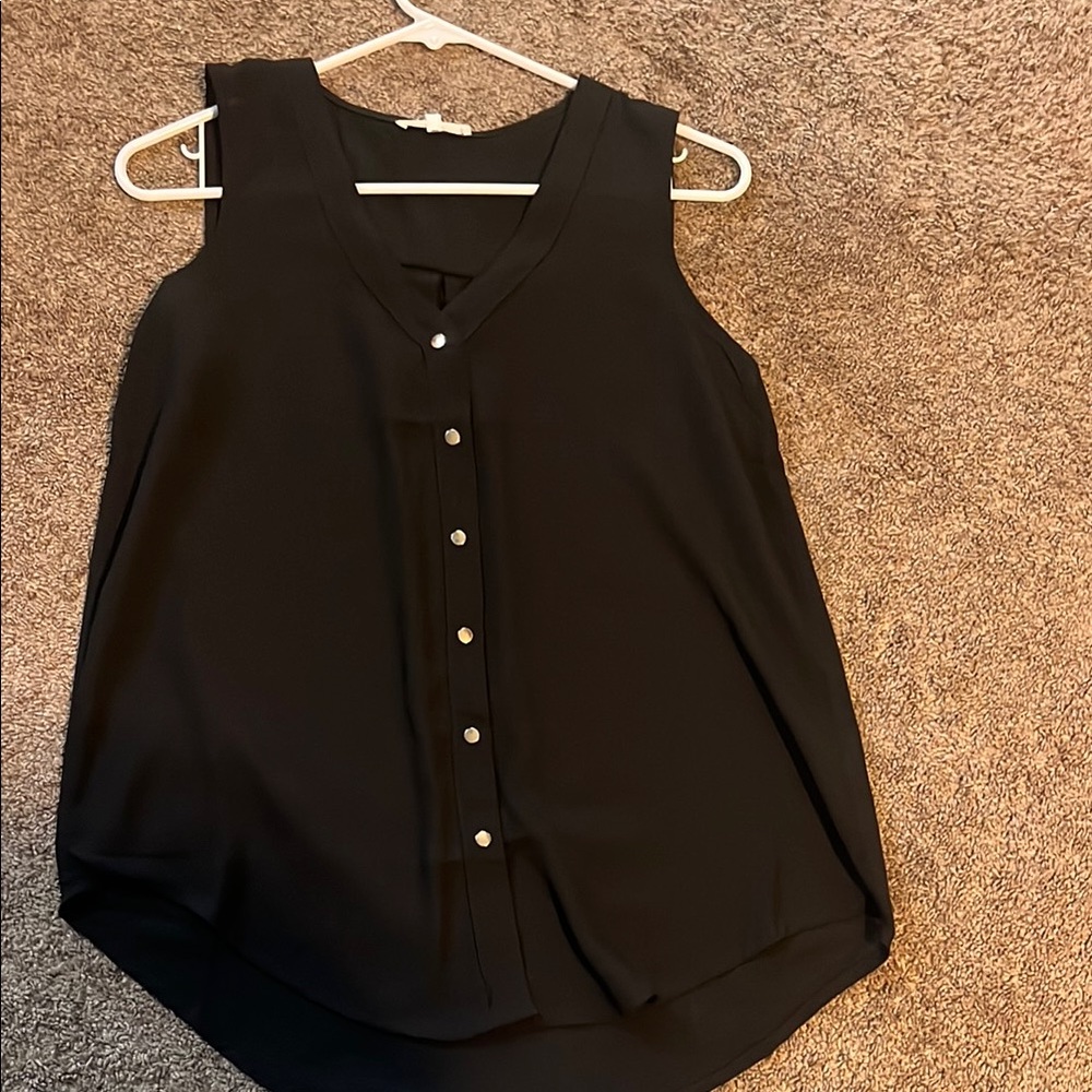 Maurices Black Sleeveless Buttoned Tank Top